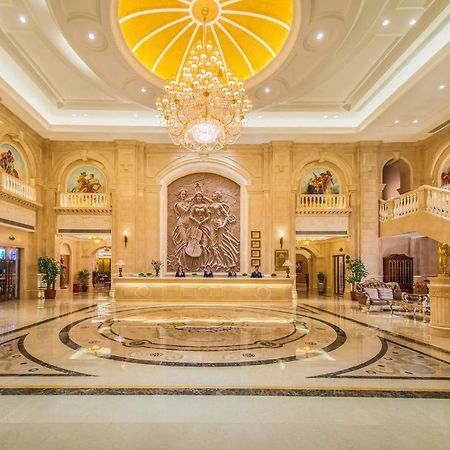 Vienna Hotel Sanya Sanya Bay Bagian luar foto