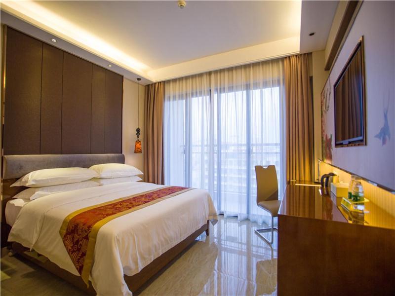 Vienna Hotel Sanya Sanya Bay Bagian luar foto