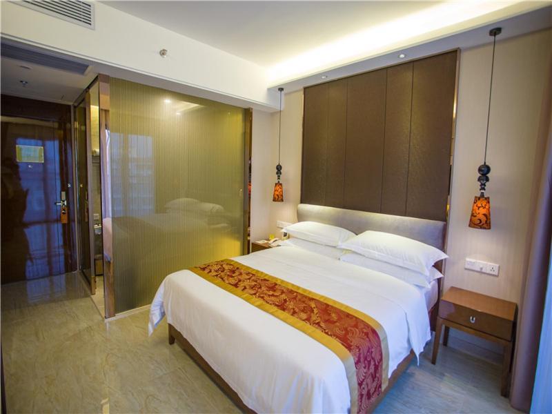 Vienna Hotel Sanya Sanya Bay Bagian luar foto