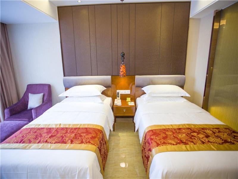Vienna Hotel Sanya Sanya Bay Bagian luar foto