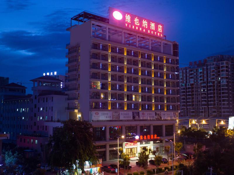 Vienna Hotel Sanya Sanya Bay Bagian luar foto